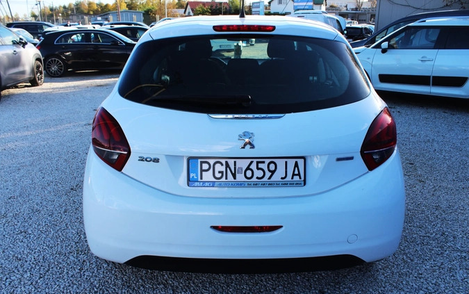 Peugeot 208 cena 29900 przebieg: 133000, rok produkcji 2016 z Łapy małe 379